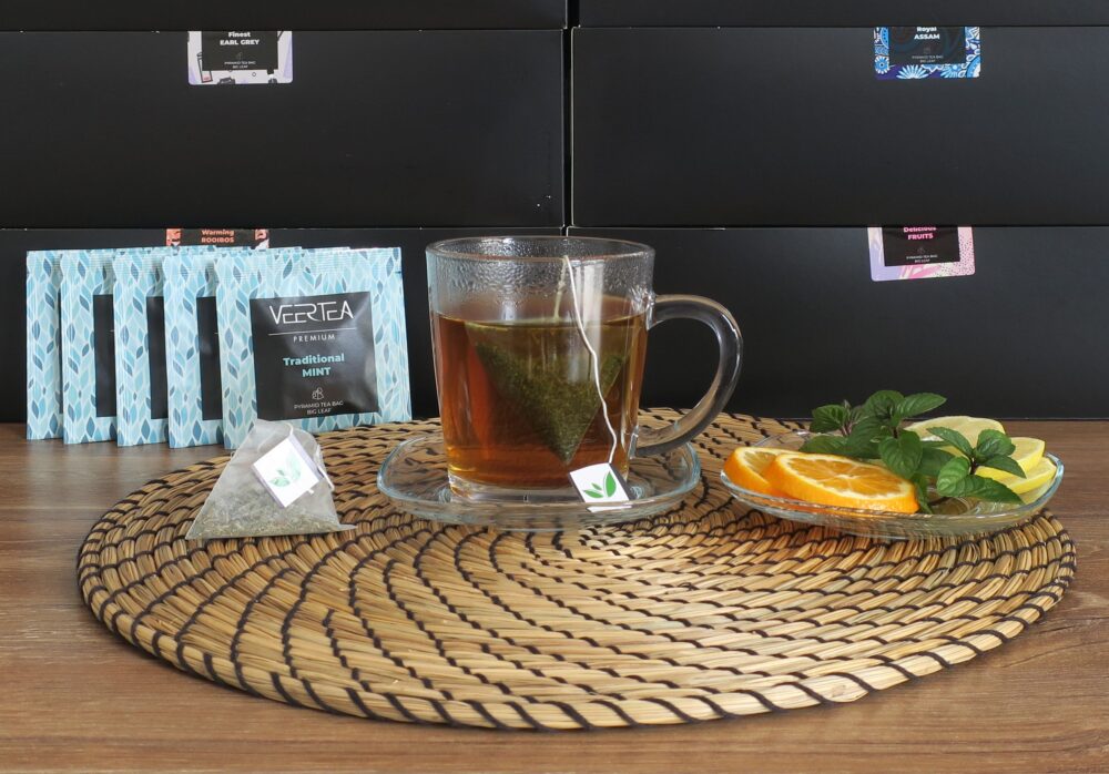Herbata VEERTEA Premium Piramidki Traditional Mint - 40 saszetek po 2,5g - obrazek 2